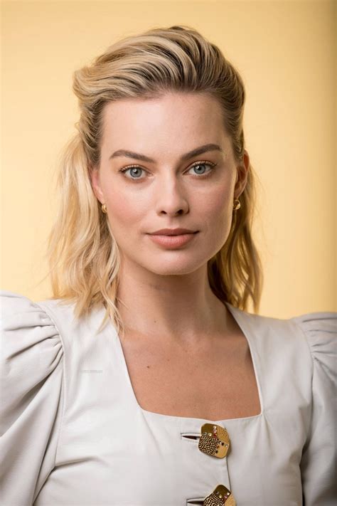 Margot Robbie photos